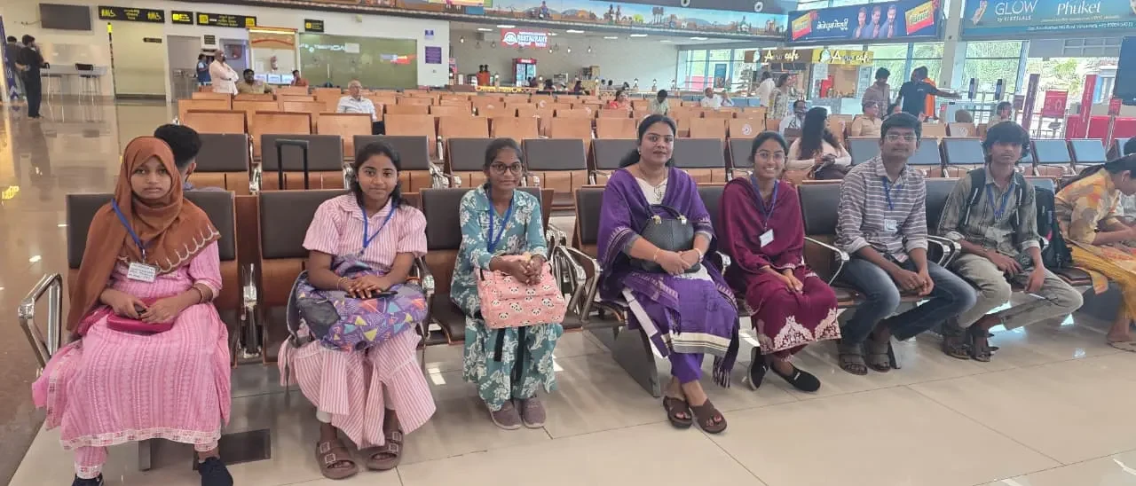 nandigama-students-flight-trip